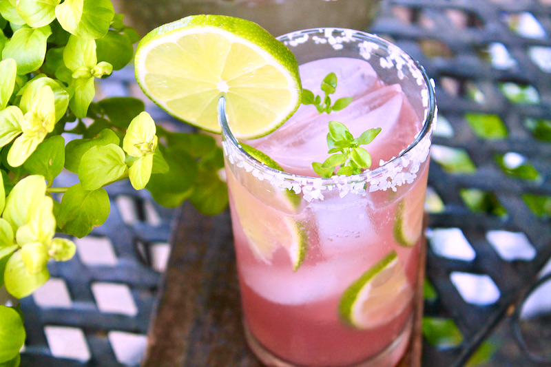 grapefruit whiskey drink