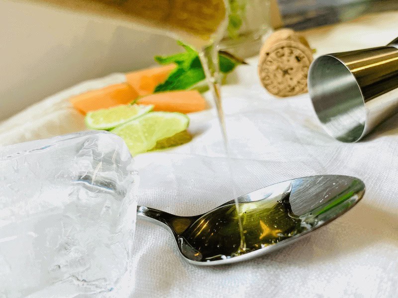 sparkling bourbon drink