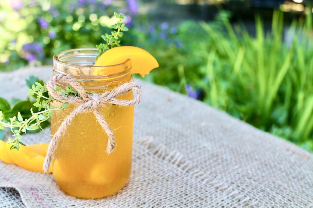 peach bourbon drink