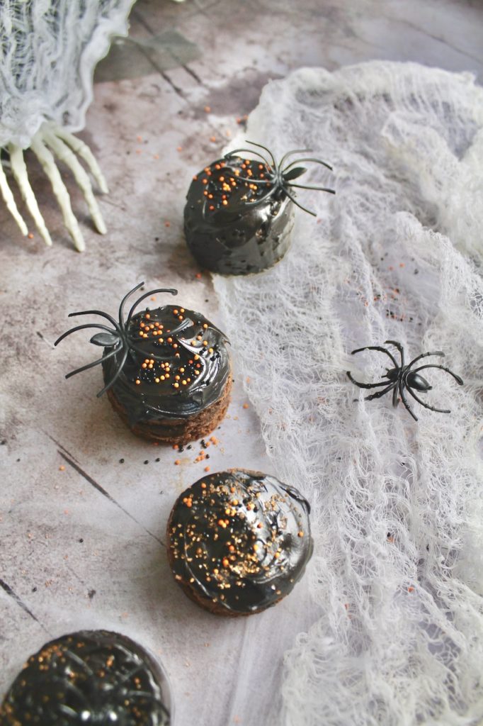 spooky spider bite brownies