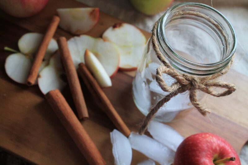 bourbon apple cider halloween drink
