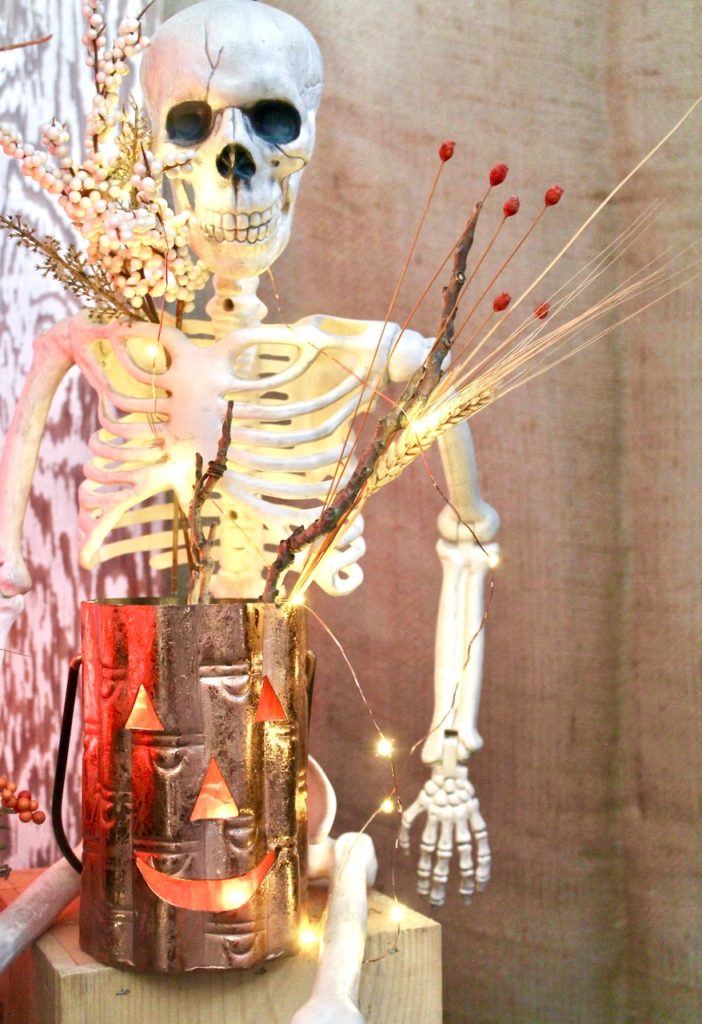halloween spooky harvest decor