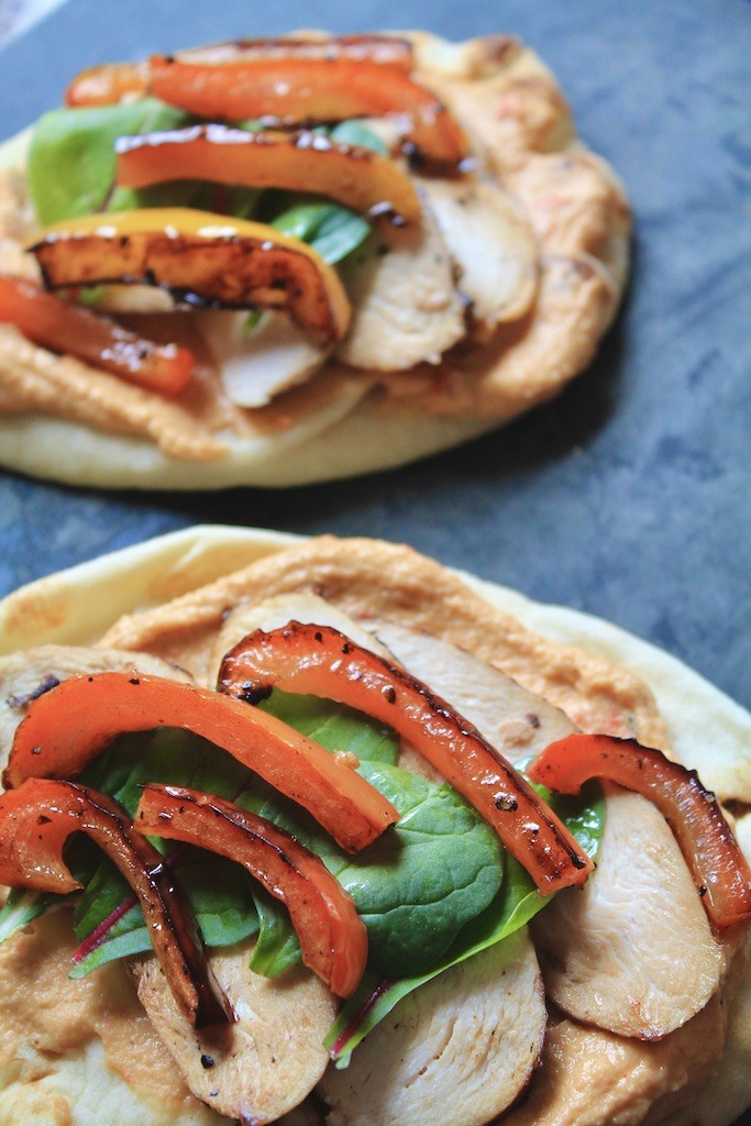 chicken and hummus flatbread with peppers