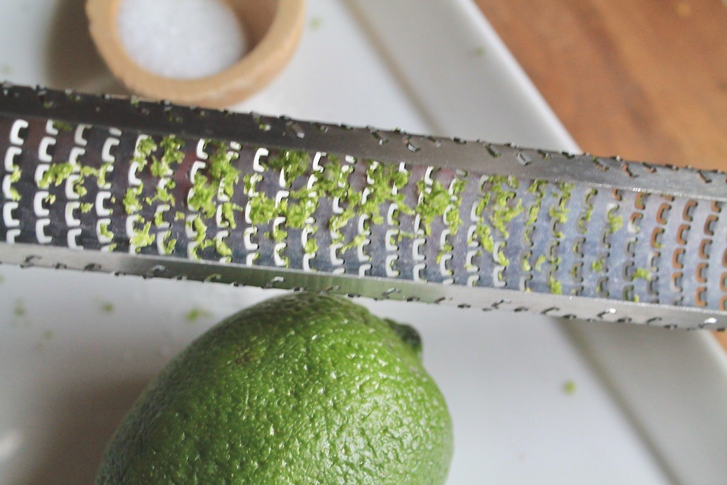 easy rum cocktail with lime