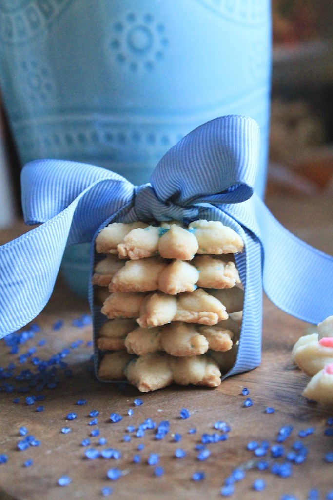 easy Christmas spritz cookies