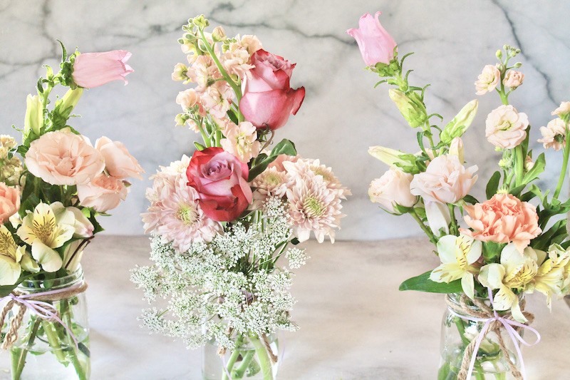 Simple Rustic DIY Flower Arrangements in Mason Jars