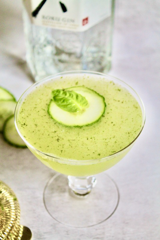 summer gin cocktail