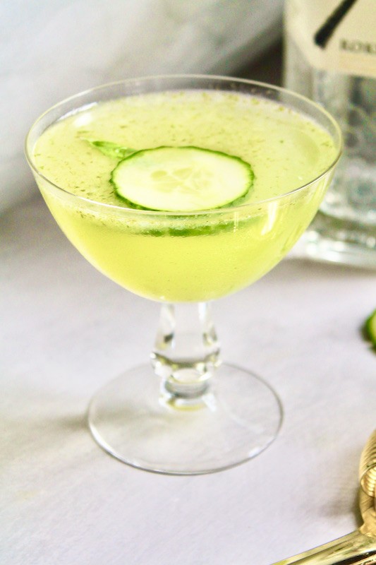 cucumber basil gin cocktail