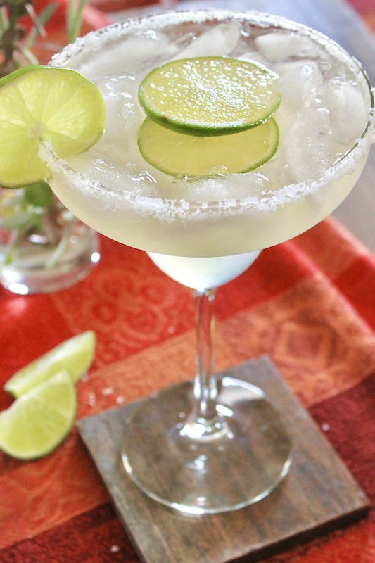 easy sparkling margarita