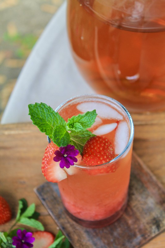 pitcher iced tea with strawberry flavor
