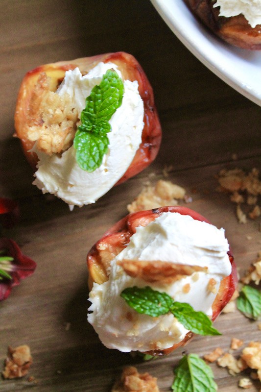 grilled peaches with cream