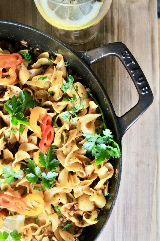 one-pot beefy noodles