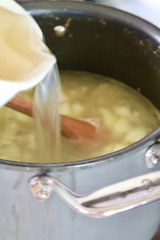 add soup stock back to the pot