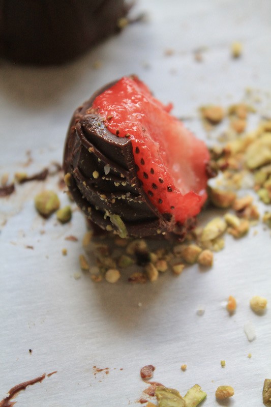 sea salt pistachio chocolate coated strawberries