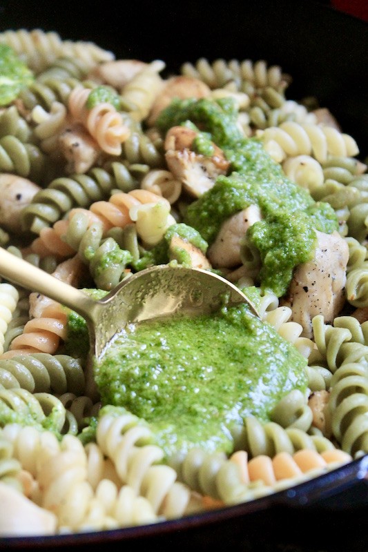 easy weeknight pesto pasta