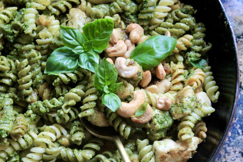 easy basil pesto pasta with cashews