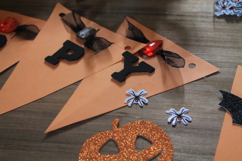 diy halloween banner