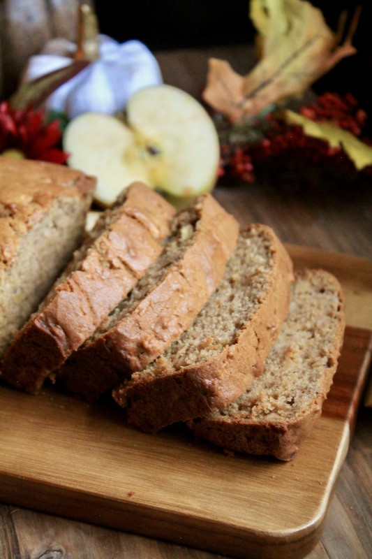 easy delicious recipe for apple cinnamon bread