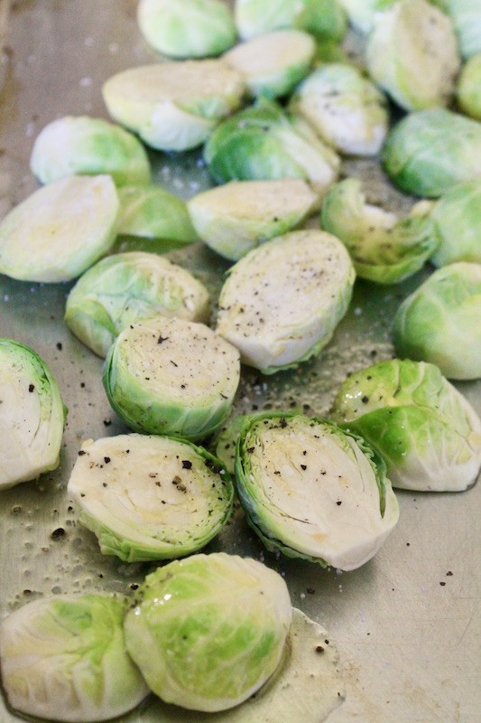 recipe for easy sheet pan Brussels sprouts