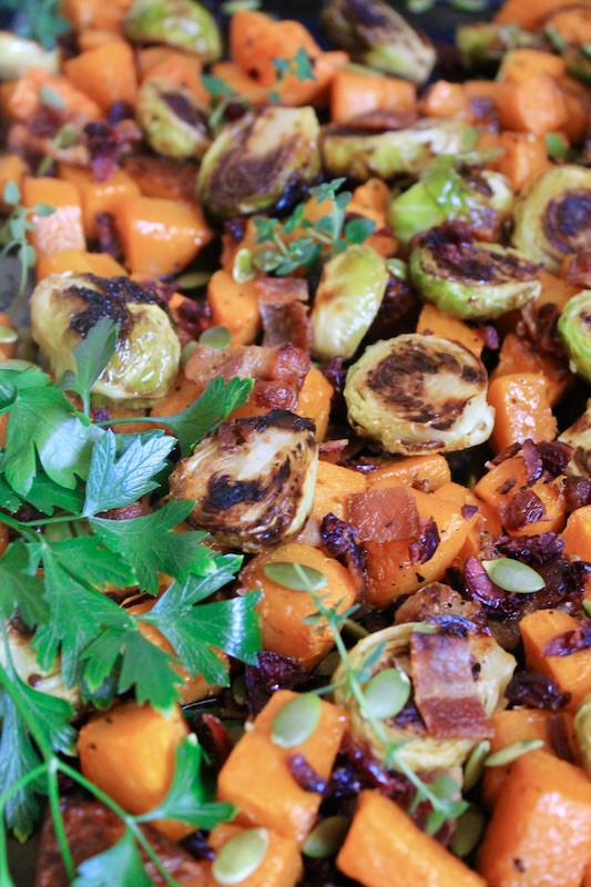 easy bacon cranberry Brussels sprouts with cranberry and pepitas