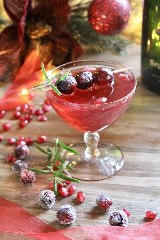 Jingle & Mingle Christmas Prosecco cocktail