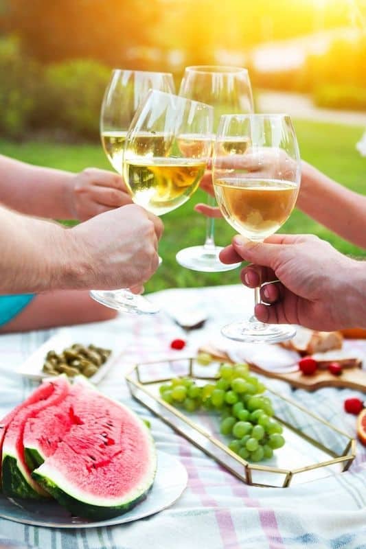 easy fruits from the garden to grow and pair with wine