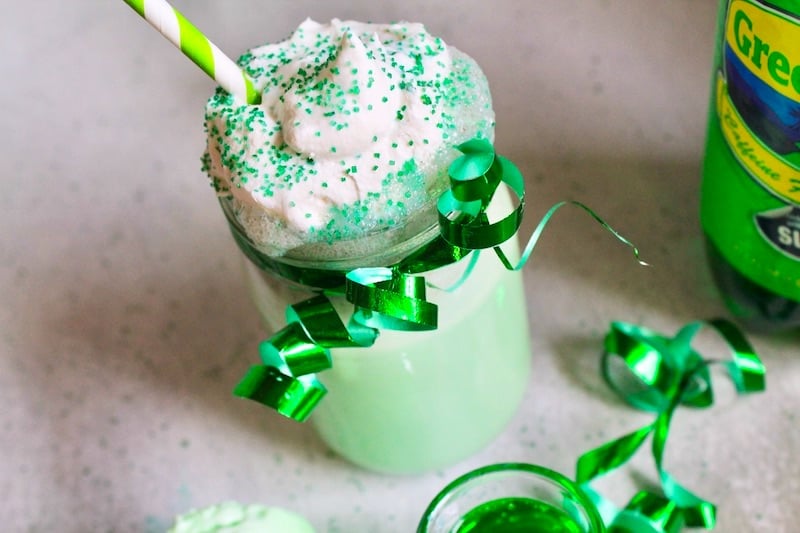 easy st. patricks day shamrock shake