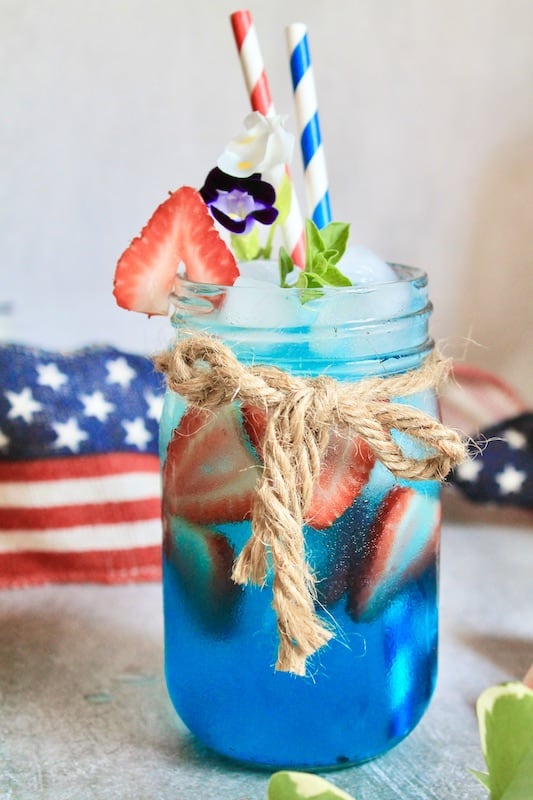 4th of July Lemonade Cocktail