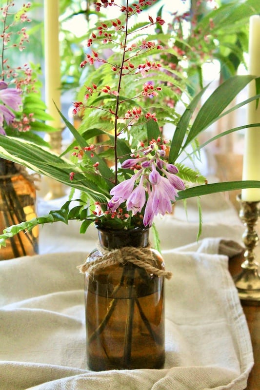diy vintage glass bottle flowers