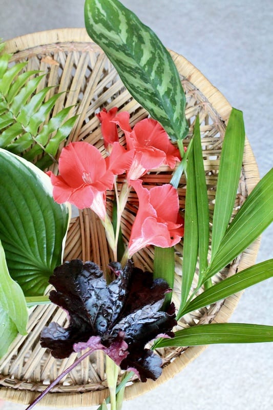 diy tropical flower bouquet