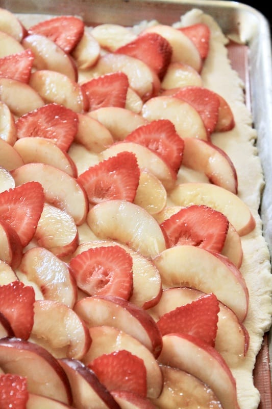 strawberry and nectarine fruit tart