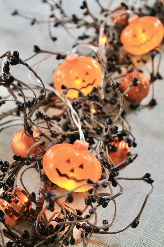 easy diy halloween garland decorations