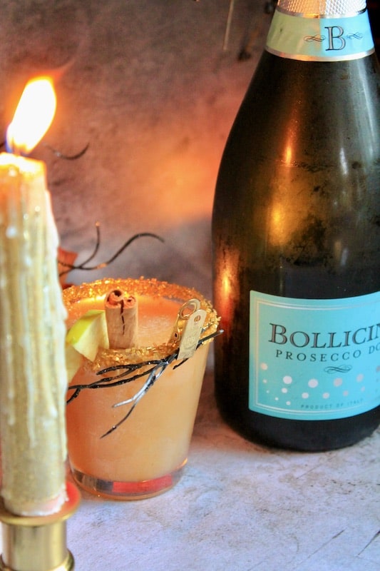 spiced pear sparkling cocktail for fall
