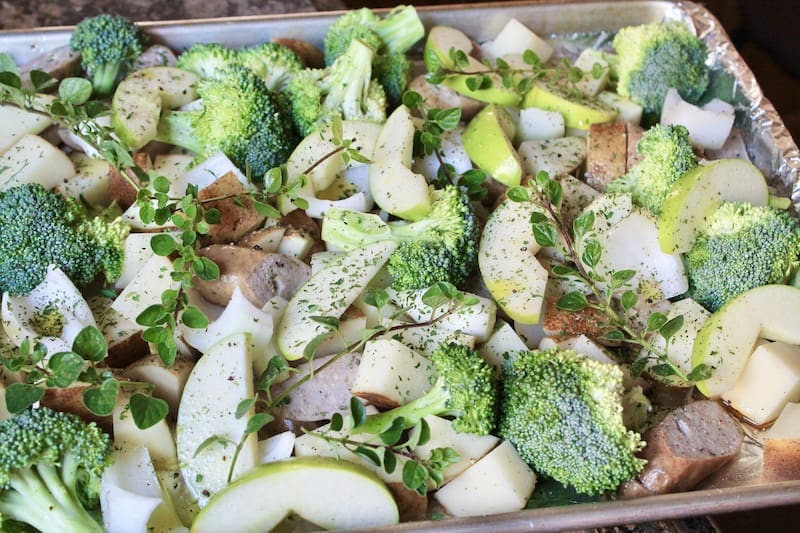 sheet pan roasted broccoli with chicken sausage
