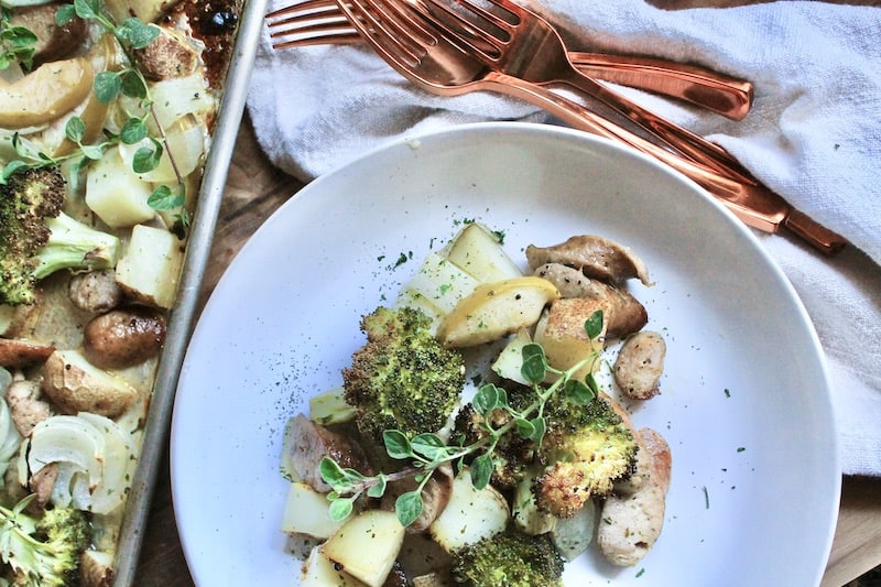fall dinner idea with chicken sausage and broccoli and apples