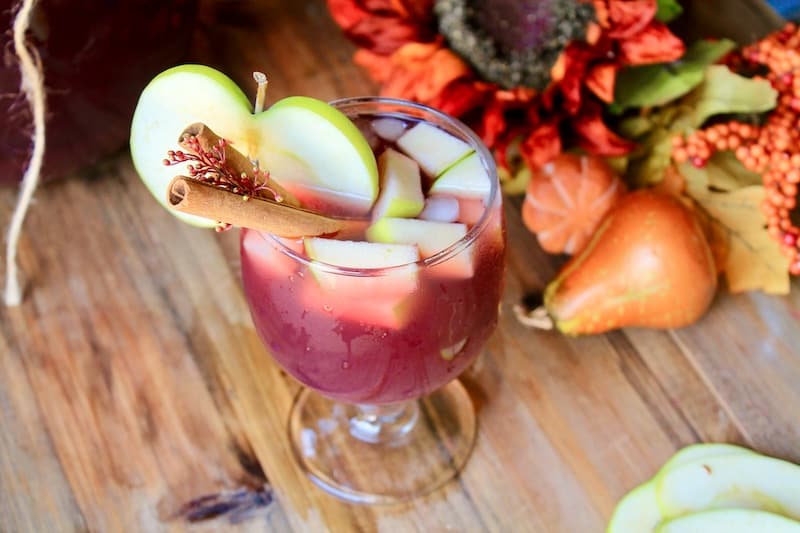 apple cider thanksgiving sangria recipe