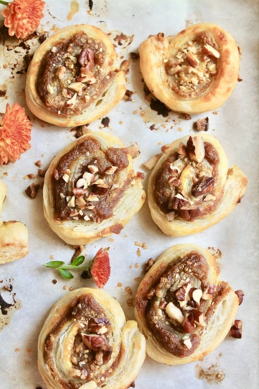 delicious thanksgiving puff pastry pinwheels 