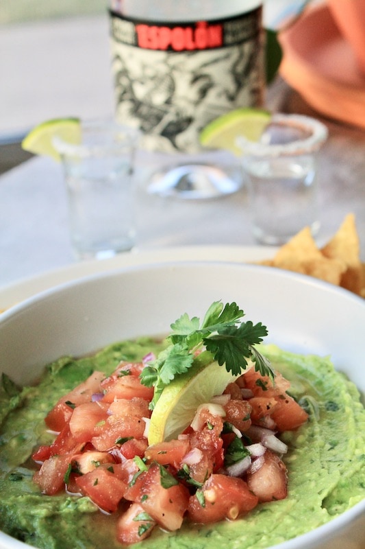 easy cinco de mayo appetizer guacamole with salsa 
