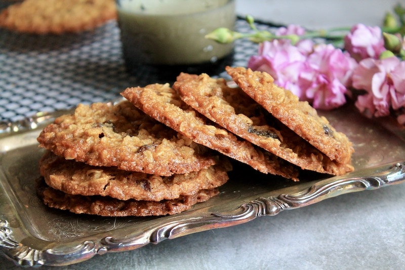easy crispy oatmeal cookies
