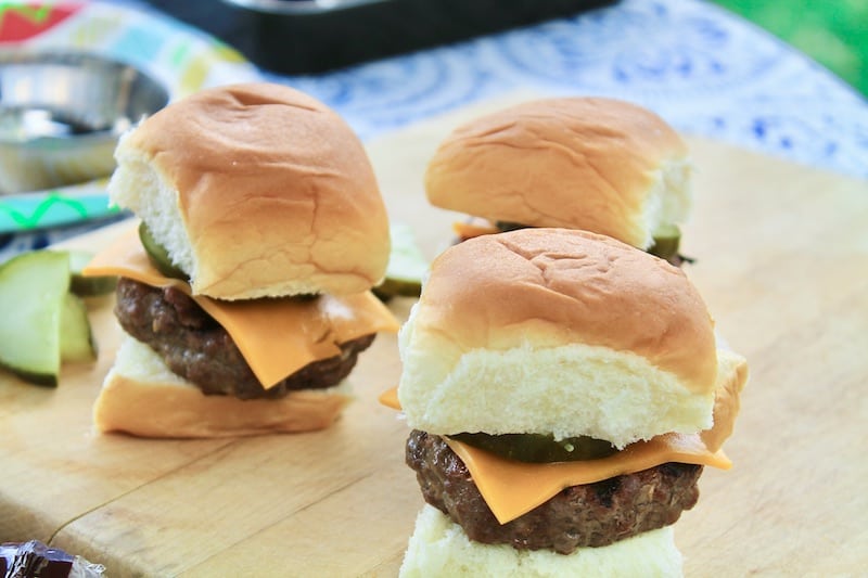 easy slider cheeseburgers