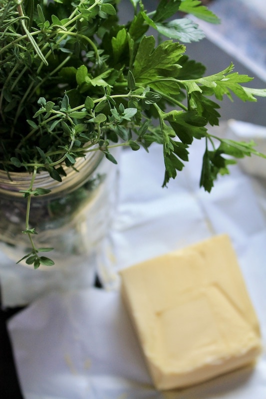 make garlic butter herb rub