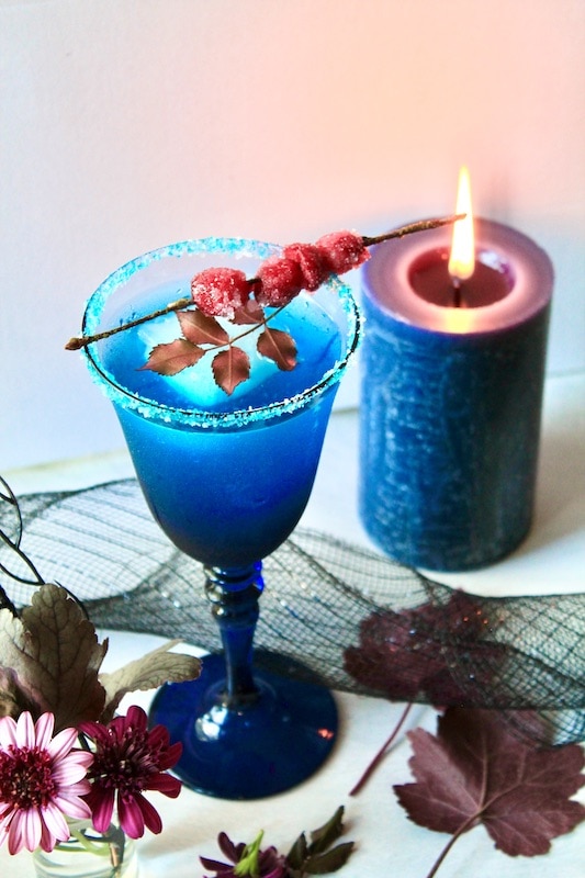 easy blue halloween drink