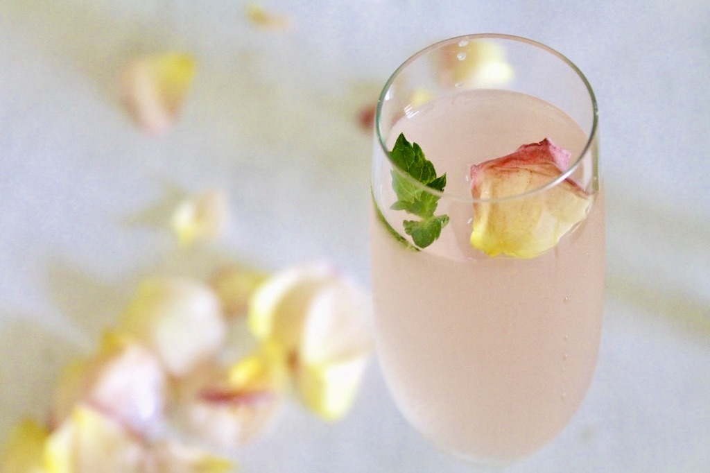 sparkling rose berry vodka cocktail