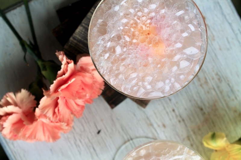 easy spring easter or mothers day cocktail with prosecco and sherbet