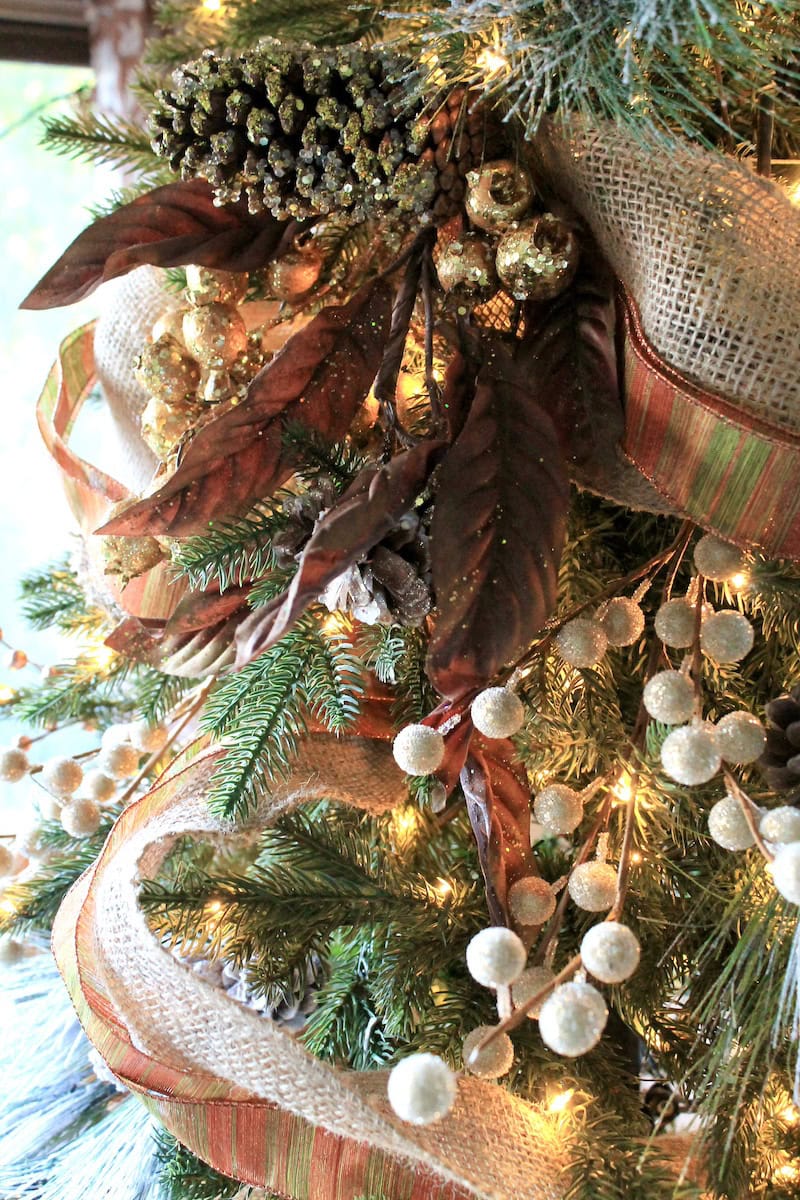 rustic winter christmas tree decor