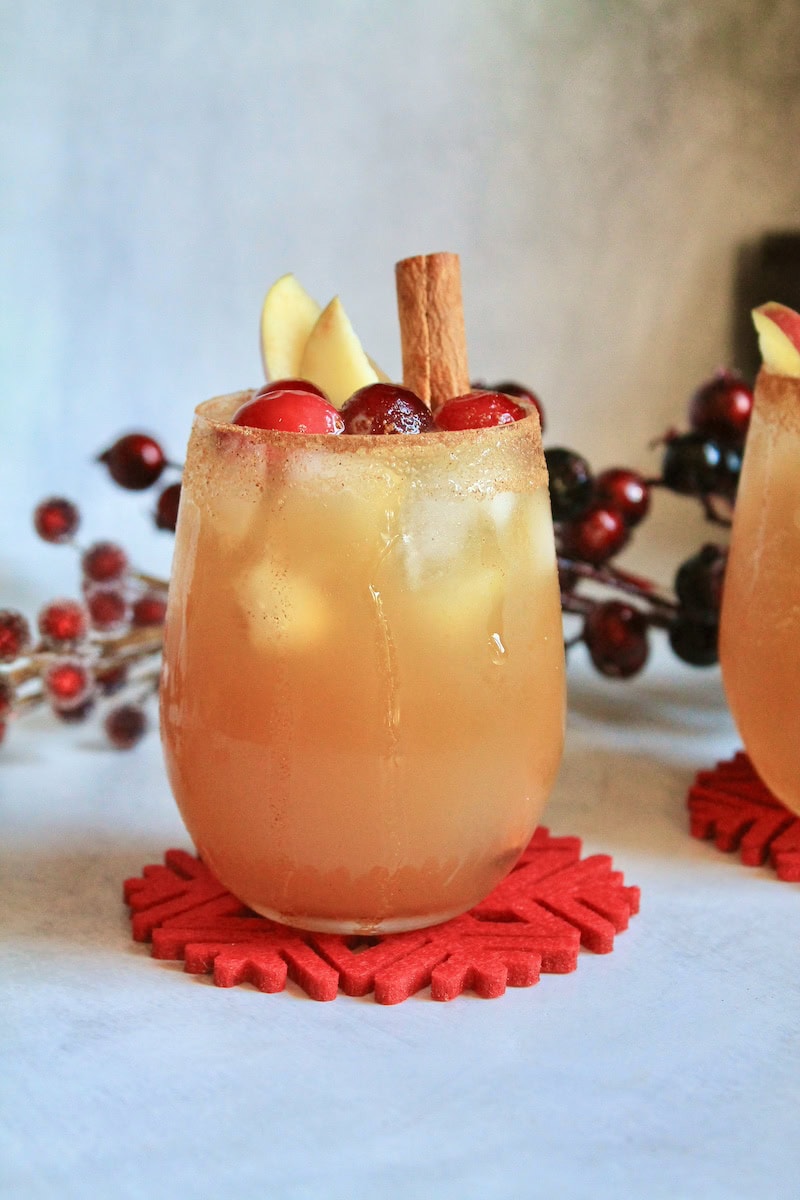 apple cider bourbon drinks