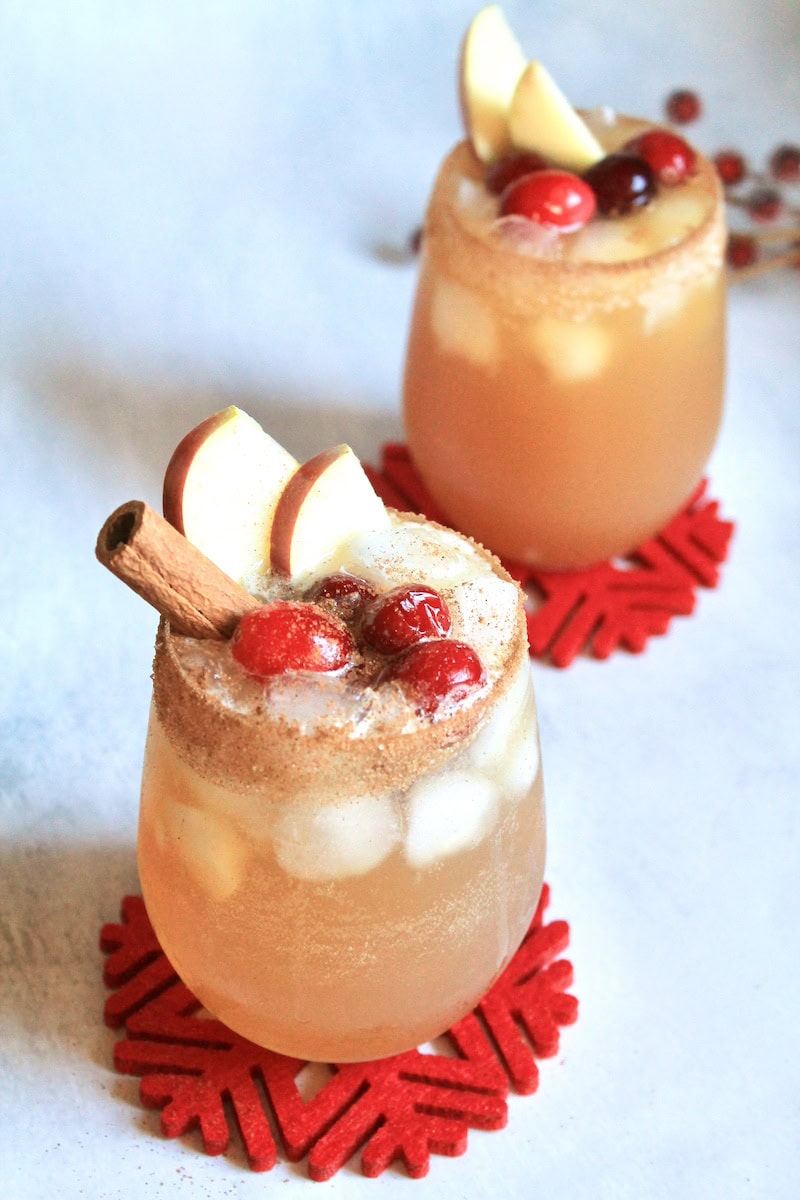 easy christmas cocktail with bourbon and ginger beer