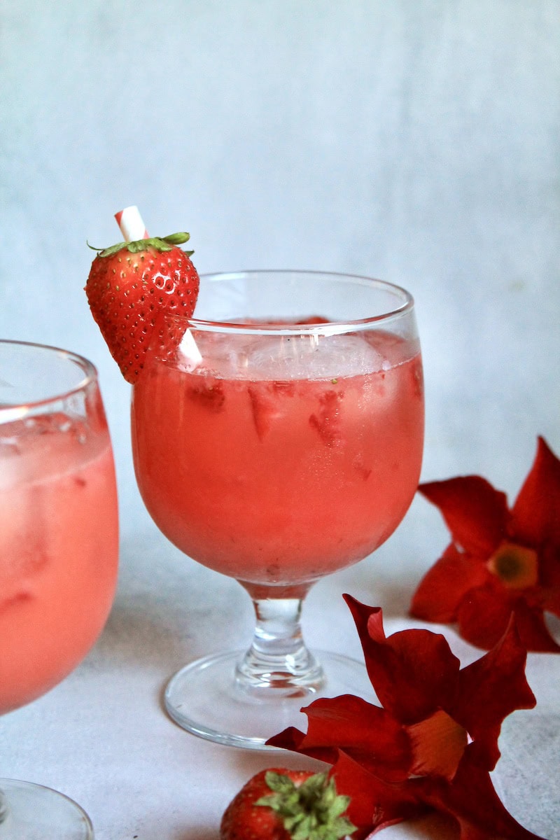 festive non alcoholic red drink for valentines