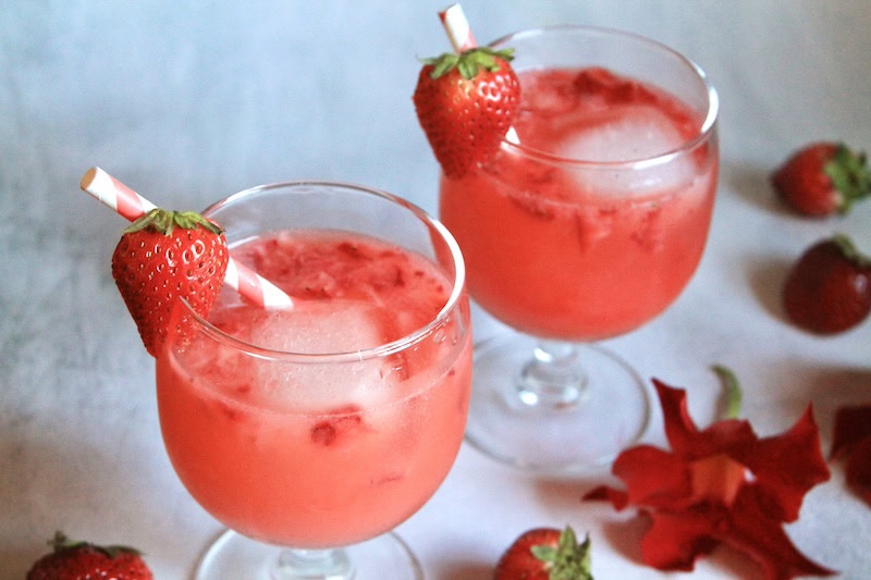 easy orange juice and strawberry mocktail