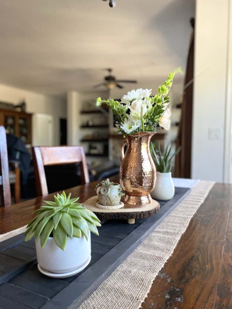 24 Simple and Fresh Kitchen Table Centerpiece Ideas for Everyday Living